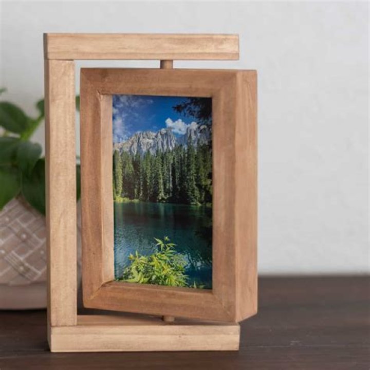 Can you use a router to make picture frames?