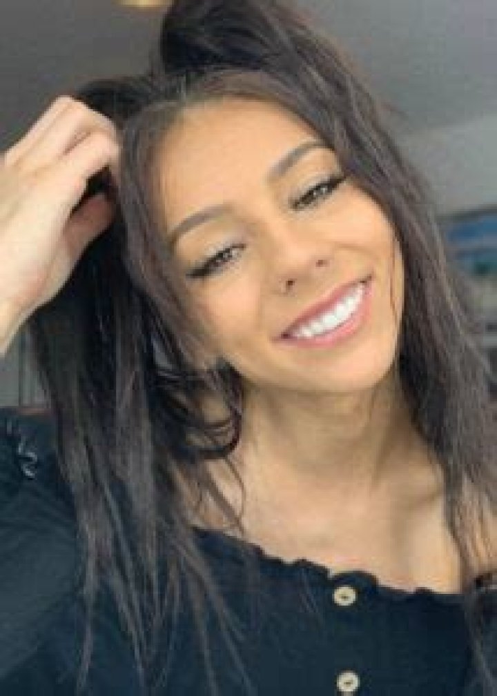 Christina Kalamvokis-Dobre Height, Weight, Net Worth, Age, Wiki, Who, Instagram, Biography