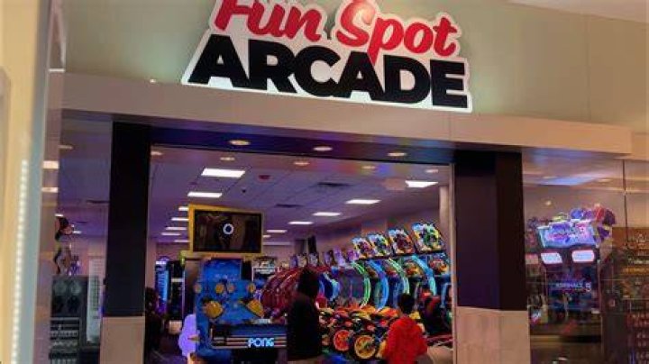 Does Penn Square Mall have an arcade?