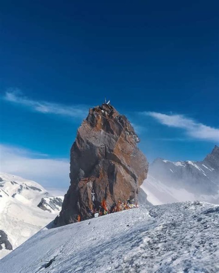 How can I go to Shrikhand Mahadev?