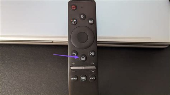 How do I amplify dialogue on my Samsung TV?