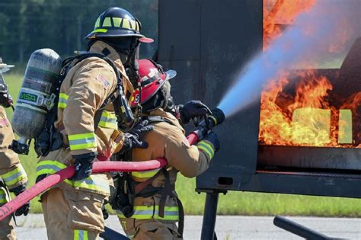 How heavy is a firefighter axe?