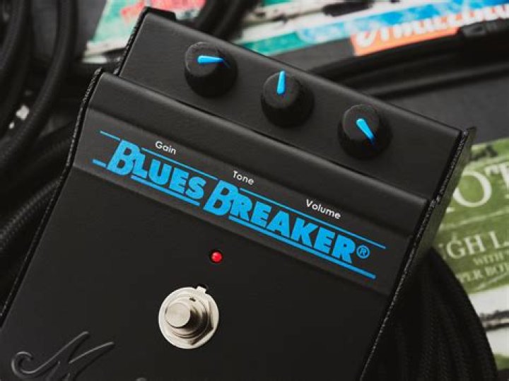 How many watts is a Marshall Bluesbreaker?
