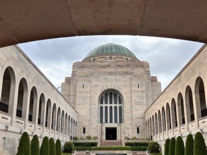 How much does it cost to go to the War Memorial in Canberra?