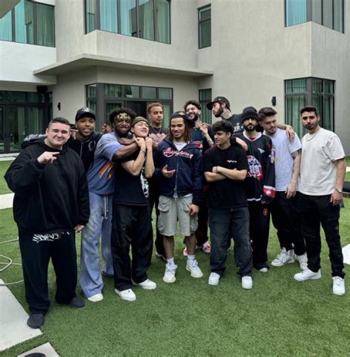 Is FaZe JEV still in FaZe 2021?