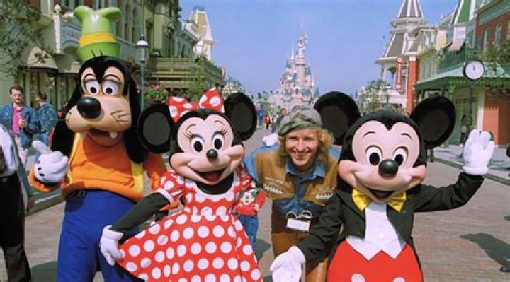 Is it hard to get a job at Disney World?