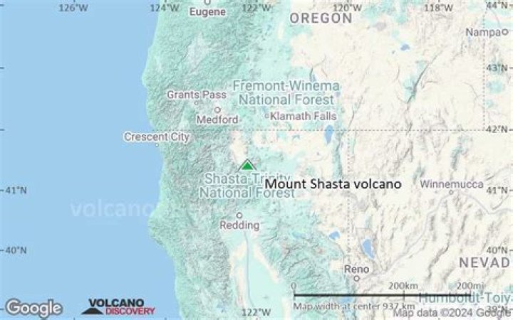 Is Mount Shasta a active volcano?