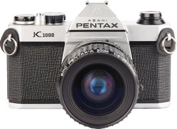 Is the Pentax K1000 heavy?