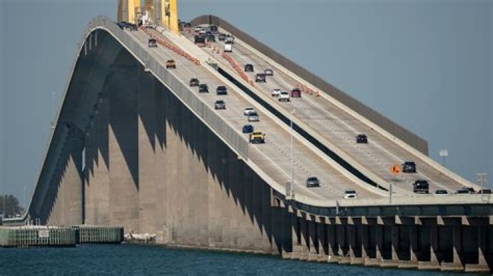 Is the Sunshine Skyway Bridge scary to drive over?