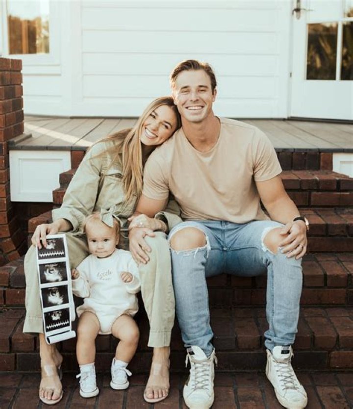 Makenzie Robertson Age, Birthday, Wikipedia, Who, Nationality, Biography