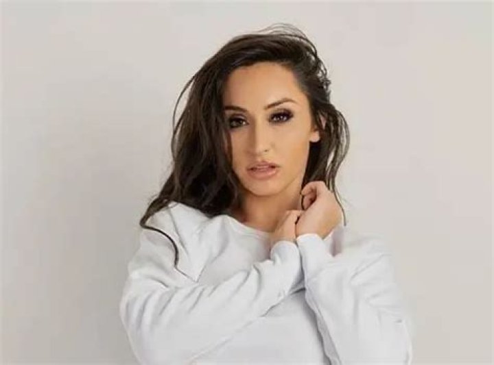 
Reya Sunshine Height, Weight, Net Worth, Age, Birthday, Wikipedia, Who, Nationality, Biography 