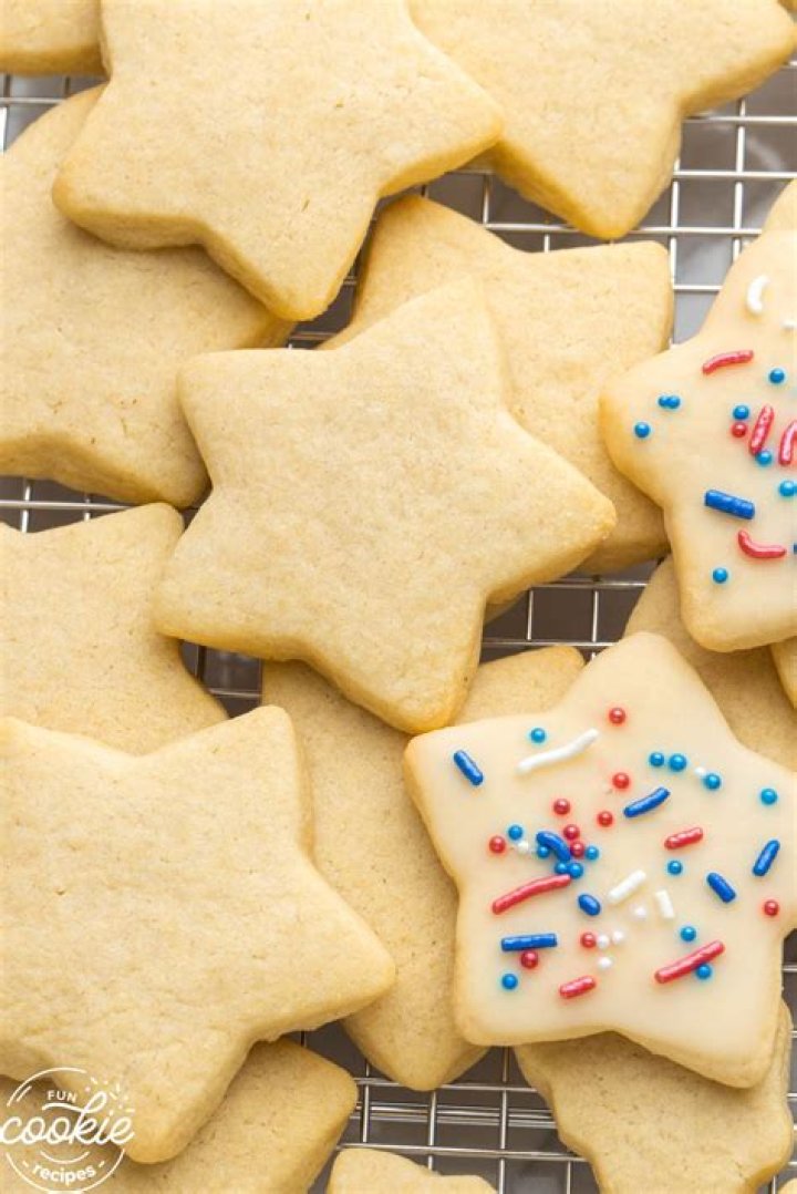 Should sugar cookies be soft or hard?