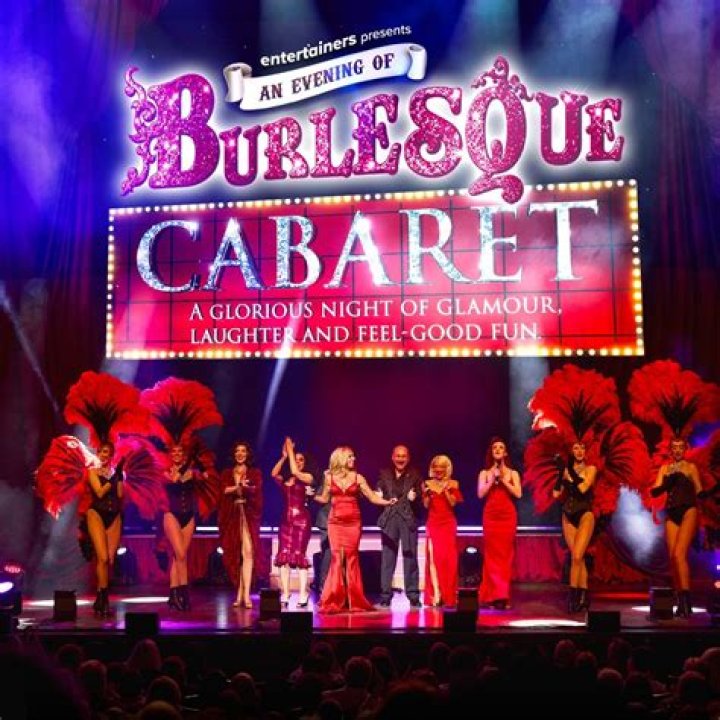 What are female cabaret singers called?