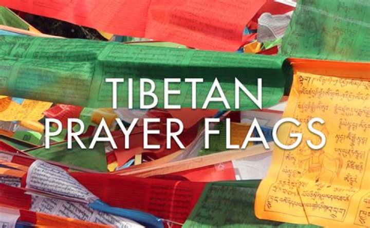 What do Buddhist prayer flags say?