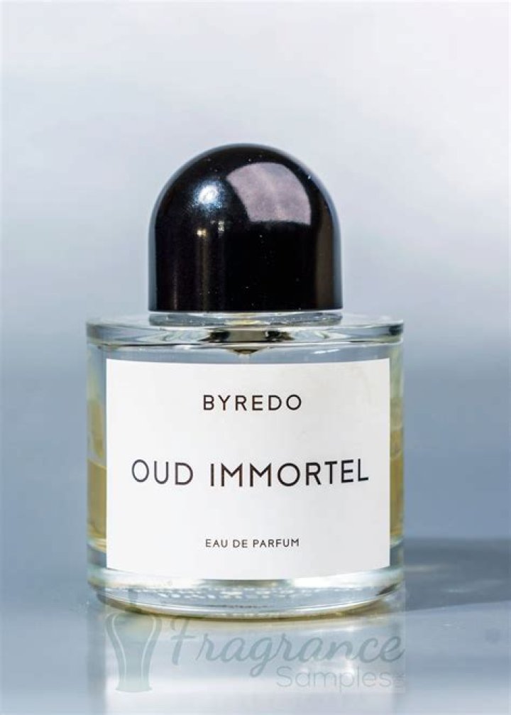 What does Byredo oud immortel smell like?