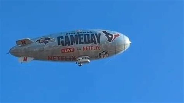 What does it say on the blimp in Scarface?