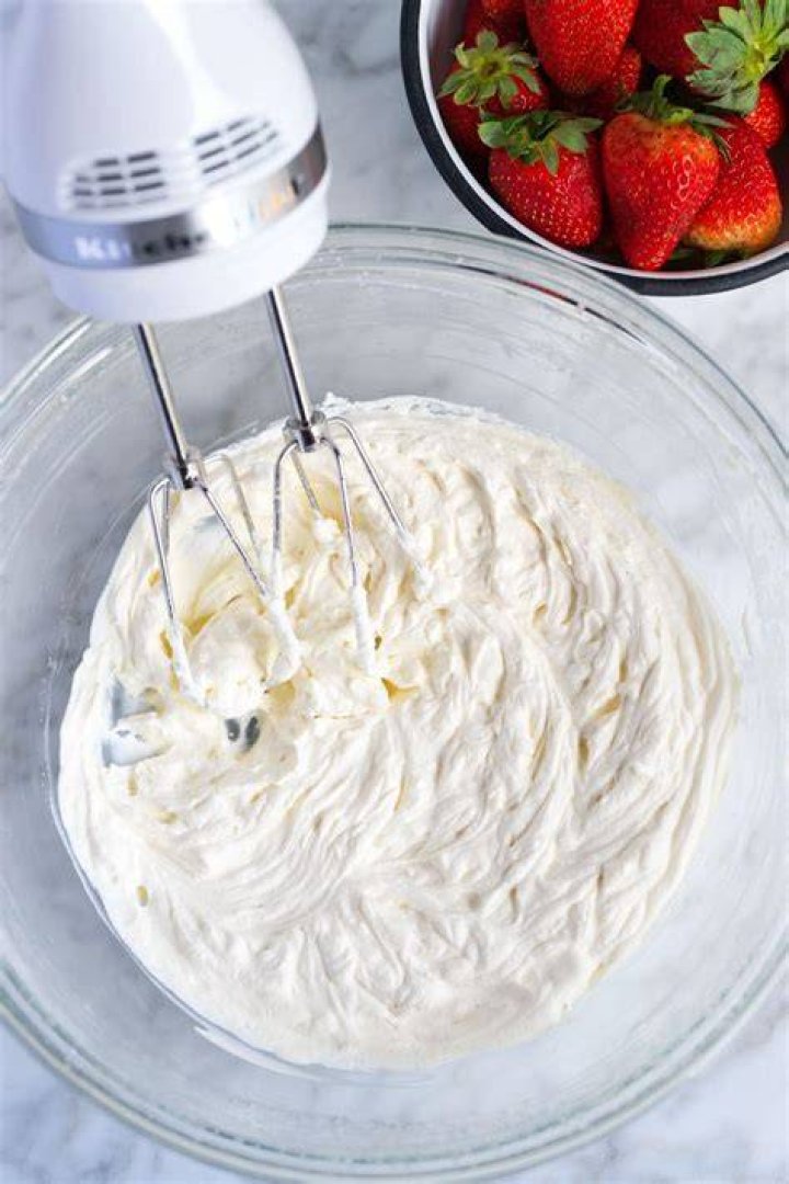 What fruits go well with whipped cream?