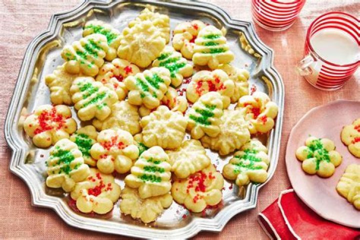 What is the difference between spritz and butter cookies?