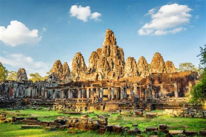 What is the most beautiful temple at Angkor Thom?