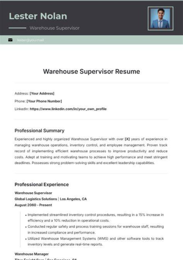 What should a warehouse supervisor put on a resume?