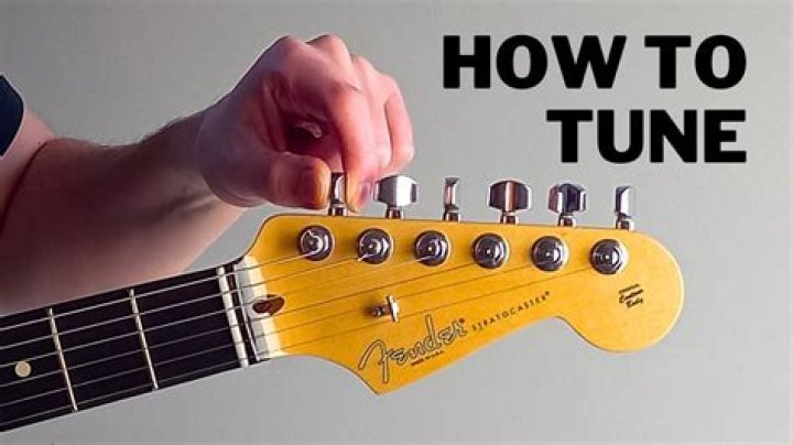 What tuning does Thurston Moore use?