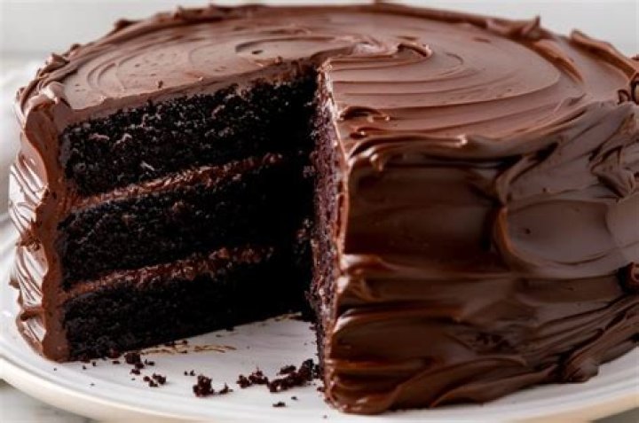 Which cake is best for Mom birthday?