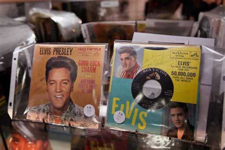 Which Elvis vinyl records are worth money?