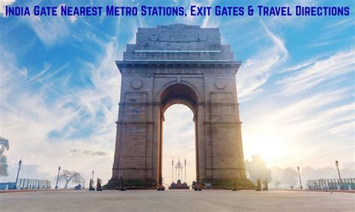 Which metro is near to Majnu Ka Tila?