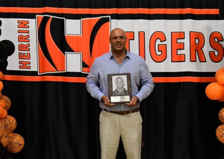 
Who Is Chance Karnes From Herrin? Death Of Former Tiger Quarterback Shocks Family And Fans 