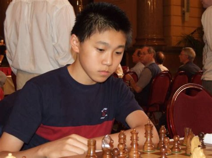 Who is the highest rated Filipino chess player?