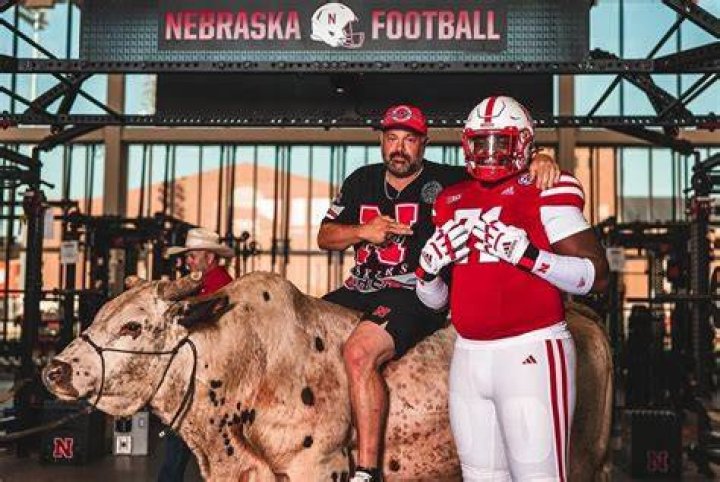 Why did Husker Du break up?